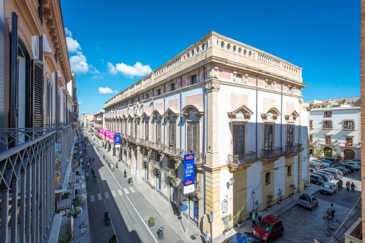 Charming Apartment In The City Center By Wonderful Italy Palermo Exterior foto